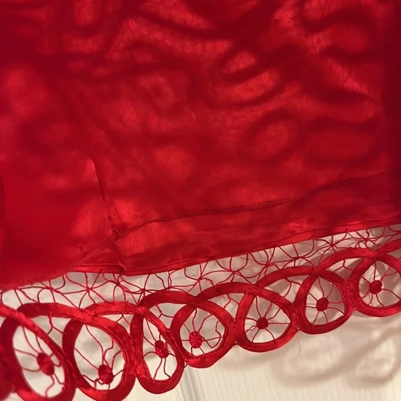 Soulmates red silk and lace blouse - Picture 3 of 5